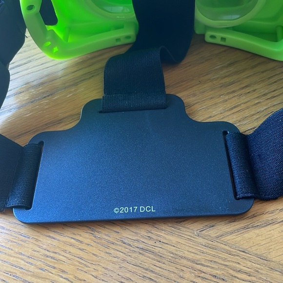 Discovery Kids Virtual Reality Headset - Picture 3 of 6